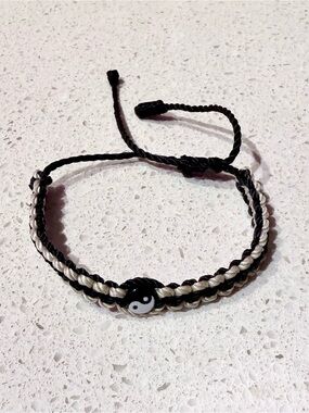 Handmade Adjustable Black & White Yin Yang Friendship Bracelet